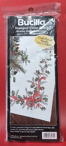 Bucilla holiday holly - holiday,